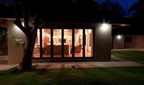 Xanatseni Private Camp Lodge